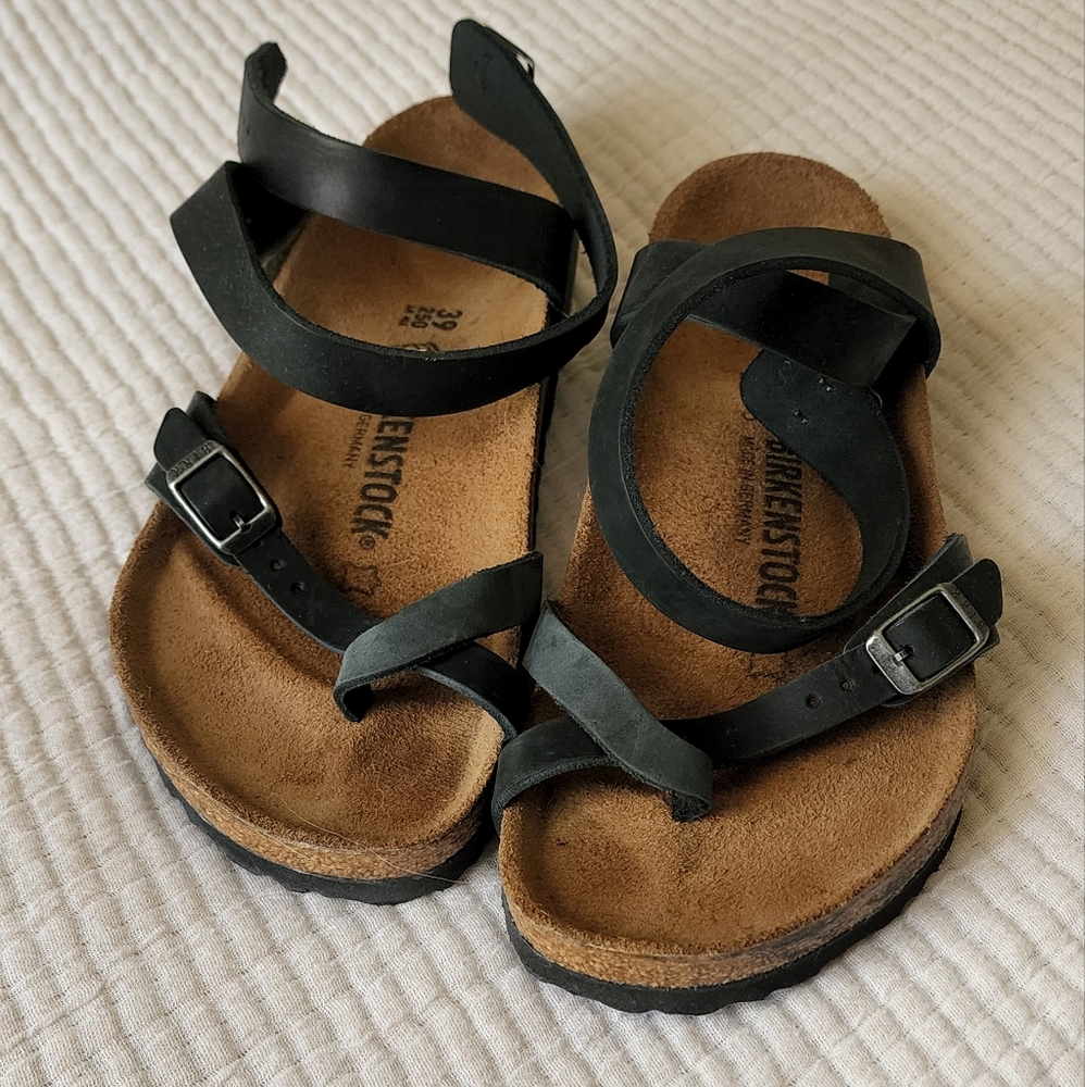 Birkenstock Yara Black Size 39